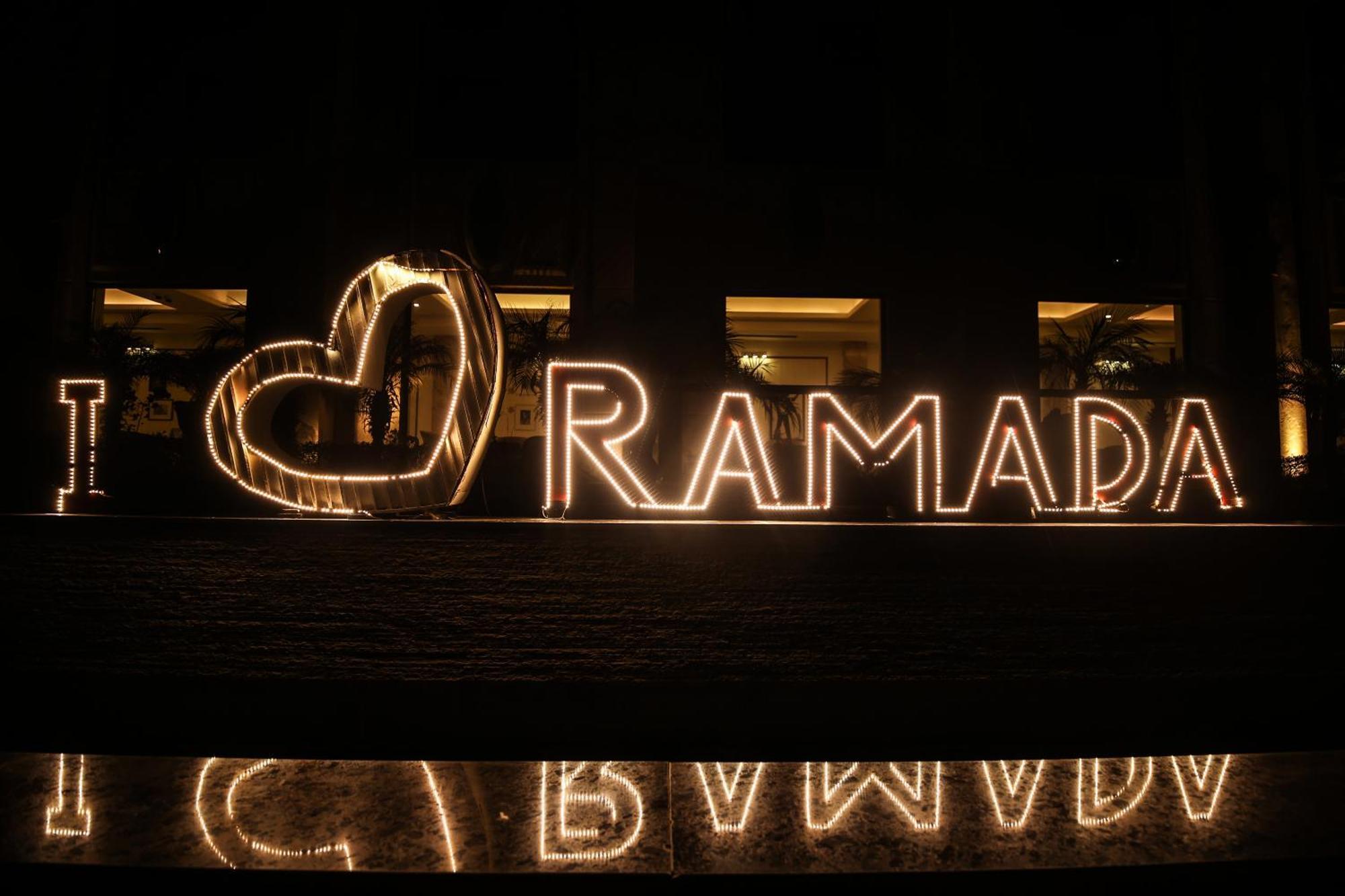 Ramada Plaza By Wyndham Lucknow酒店 外观 照片