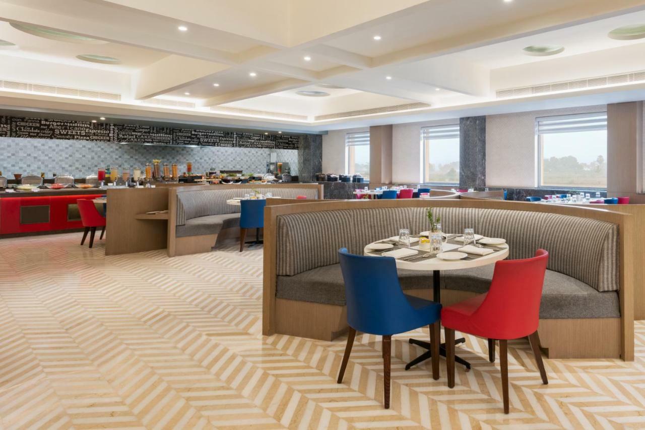 Ramada Plaza By Wyndham Lucknow酒店 外观 照片